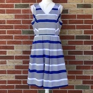 ☀️ McGinn Pleated V-neck Horizontal Striped White Blue Sleeveless Dress